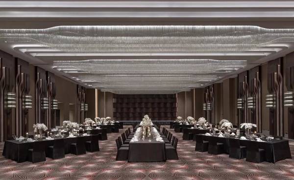 宴會(huì)廳.jpg 宴會(huì)廳.jpg